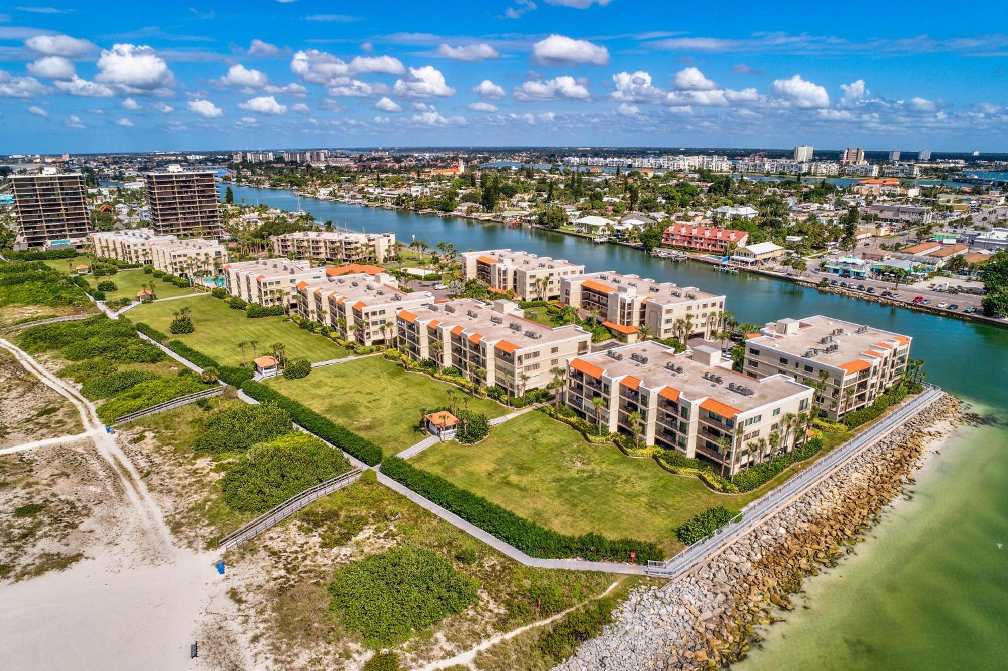 Land'S End 11-406 Beach Front - Premier St. Pete Beach Exterior foto